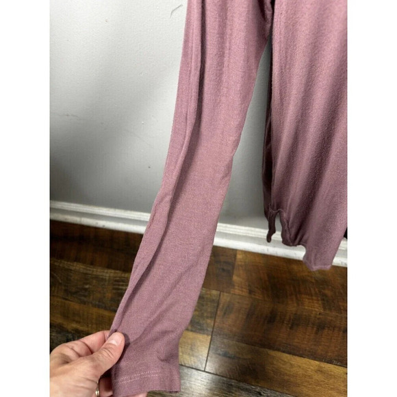 Others Follow Women’s Lavender/Pink Loose Fit Thermal Waffle T-Shirt Size S - Picture 3 of 9